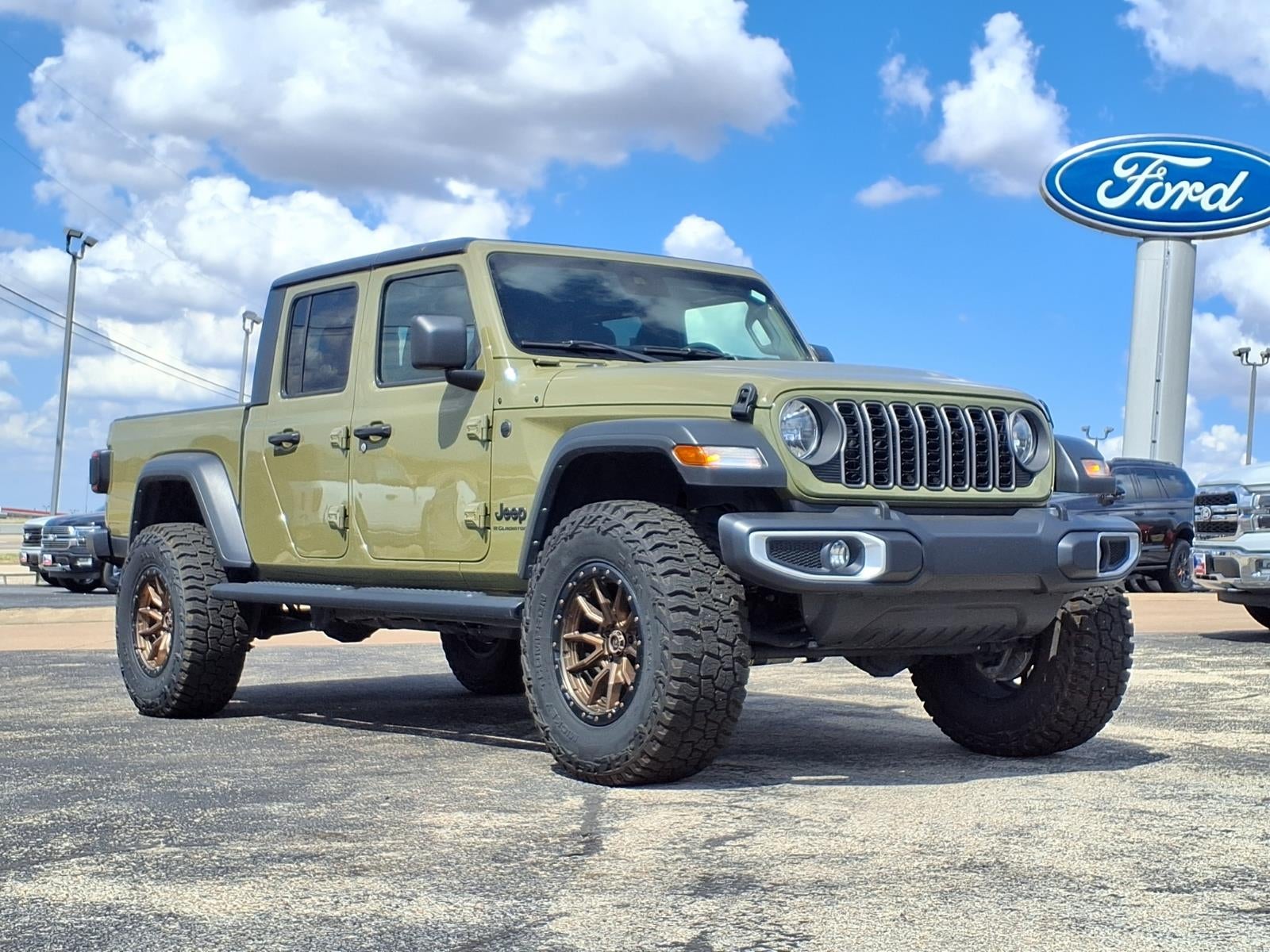 2025 Jeep Gladiator Sport S