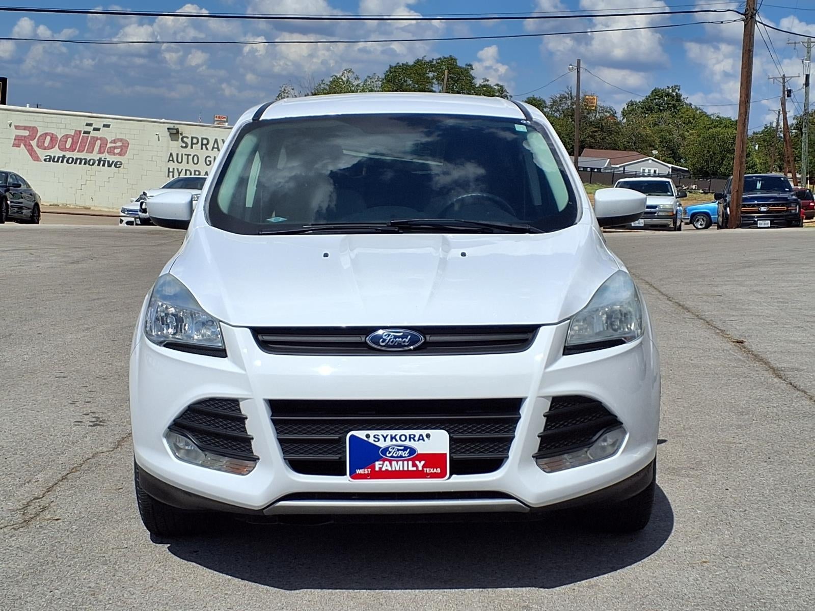 Used 2016 Ford Escape SE with VIN 1FMCU0GX1GUB74887 for sale in West, TX