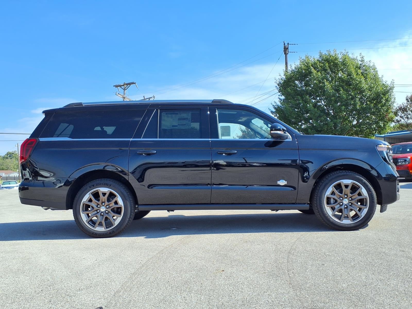 2027 Ford Expedition MAX KING RANCH