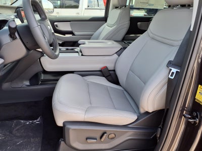 2027 Ford Expedition Active