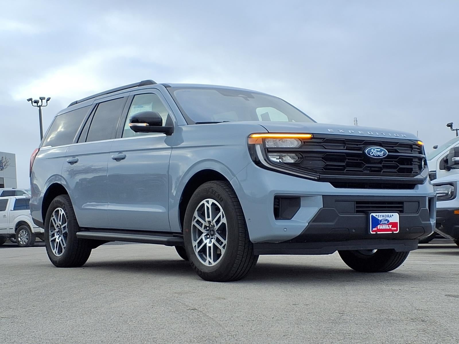 2025 Ford Expedition Active