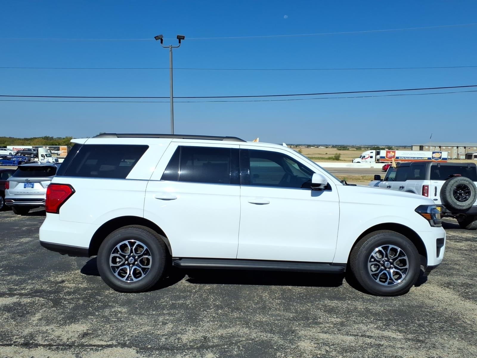2023 Ford Expedition XLT