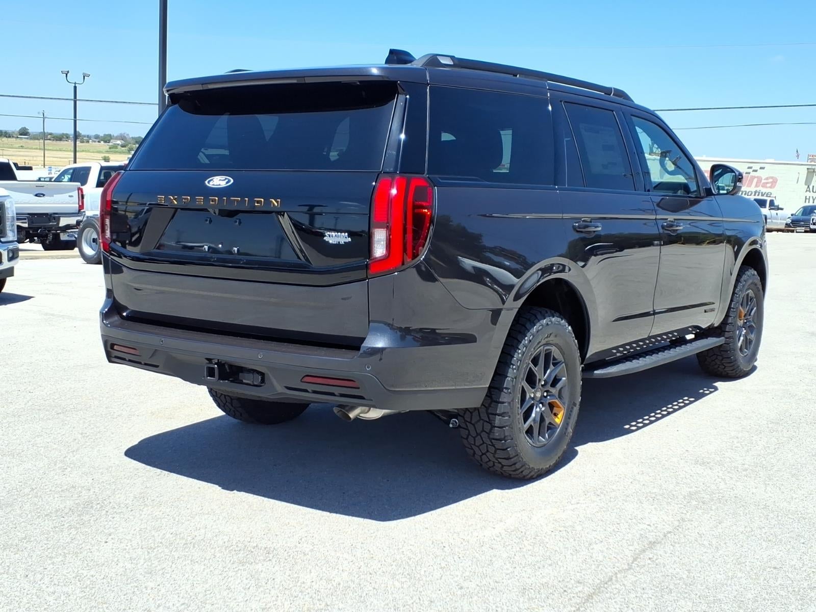 2027 Ford Expedition TREMOR