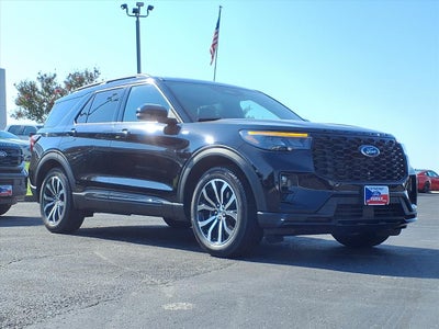 2025 Ford Explorer ST-Line