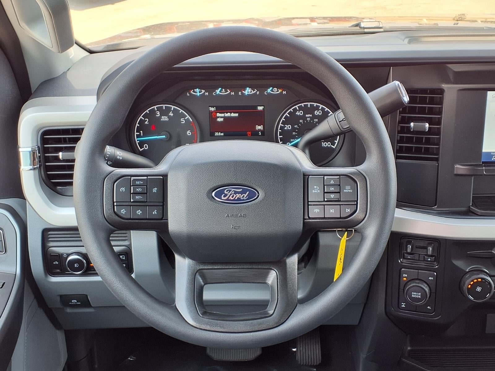 2027 Ford F-250 Super Duty XLT