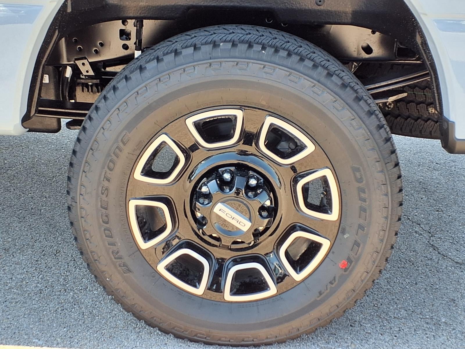 2027 Ford F-250 Super Duty PLATINUM