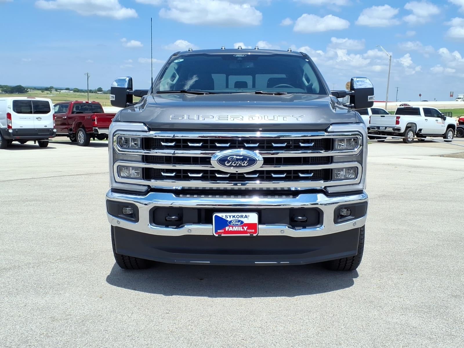 2026 Ford F-350 Super Duty Lariat