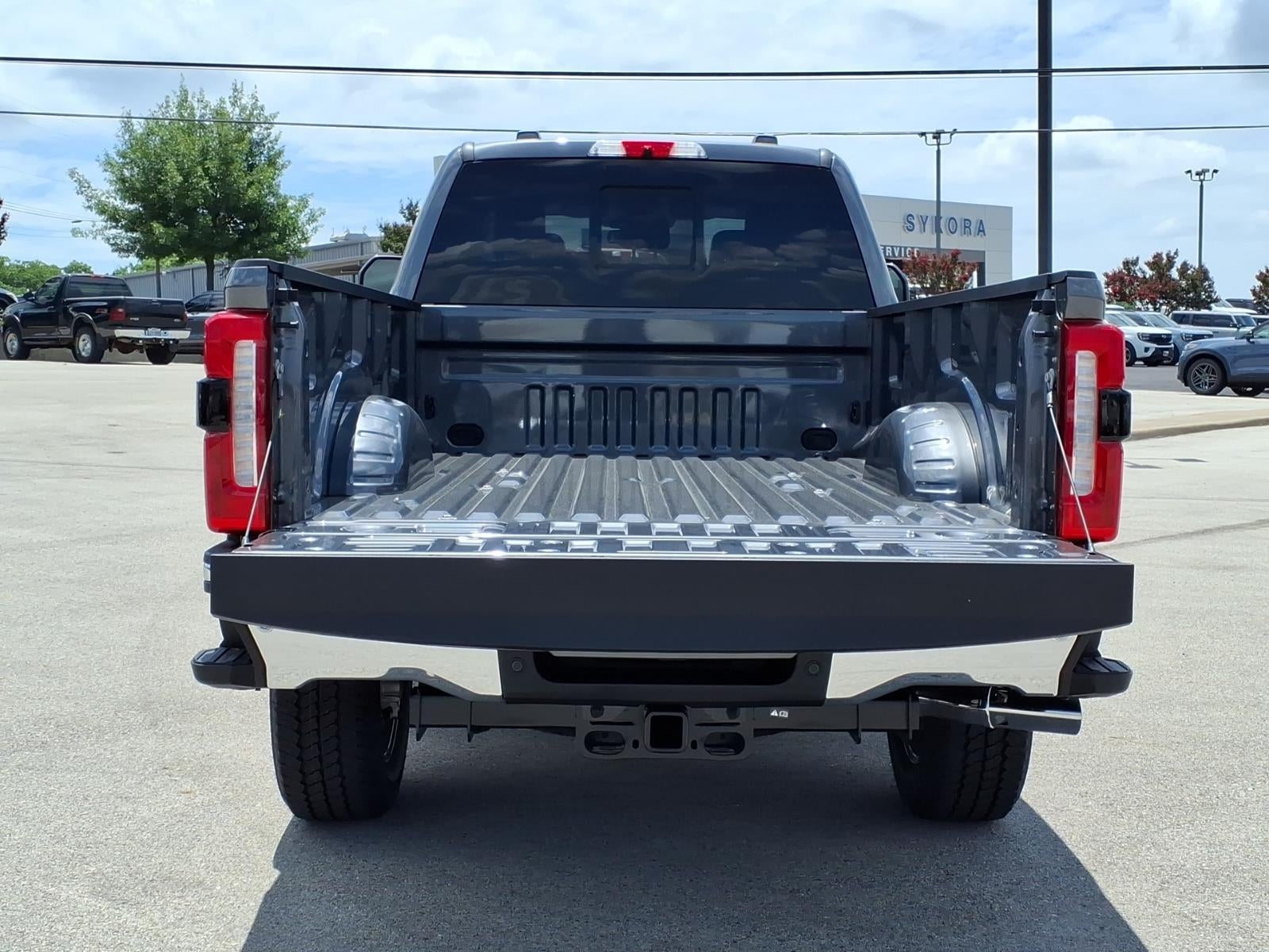 2026 Ford F-350 Super Duty Lariat