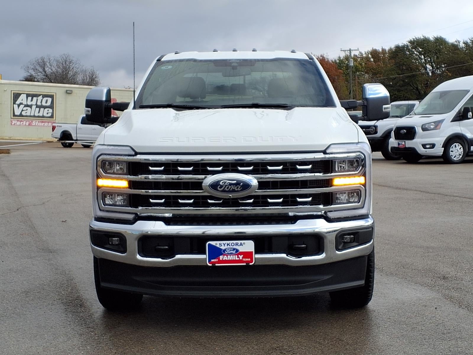 2026 Ford F-350 Super Duty Lariat