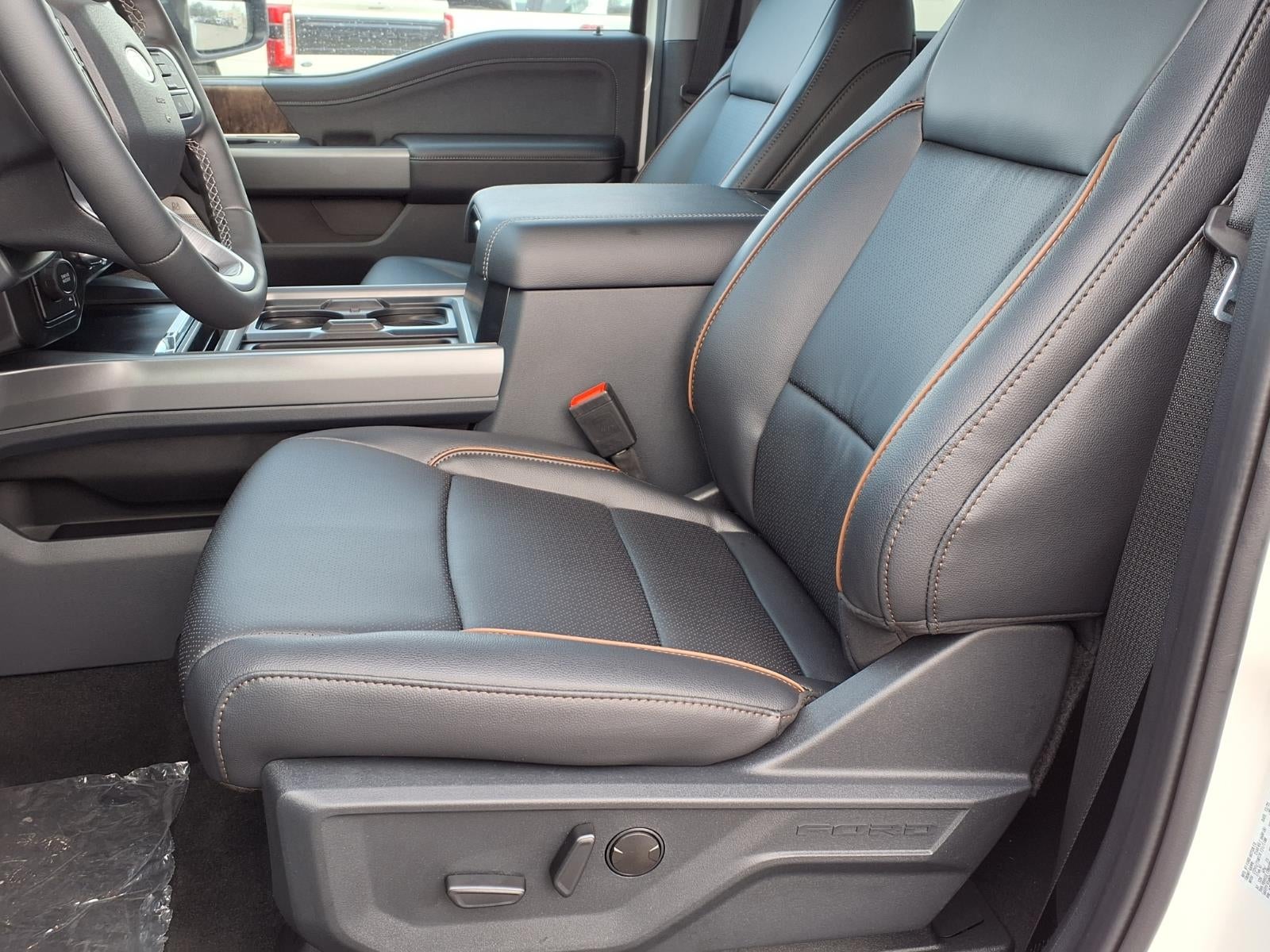 2026 Ford F-350 Super Duty F-350® Lariat®