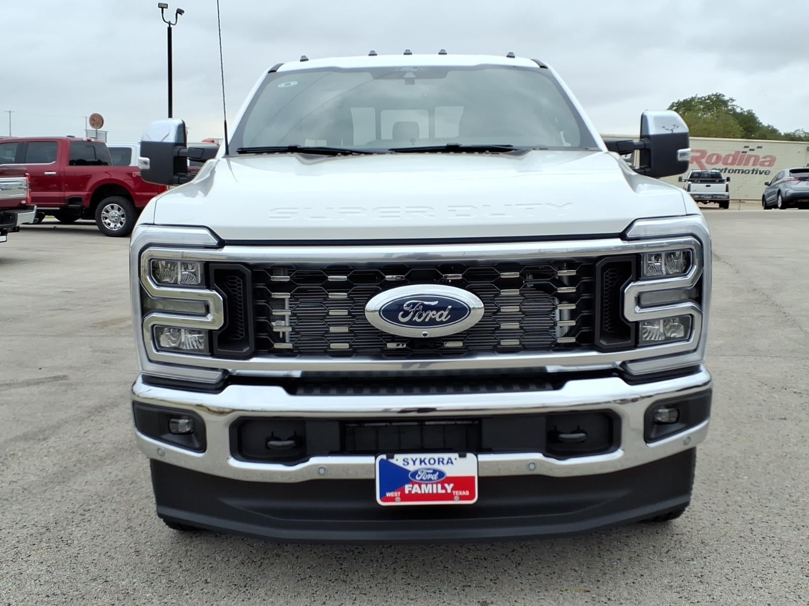 2026 Ford F-350 Super Duty LARIAT
