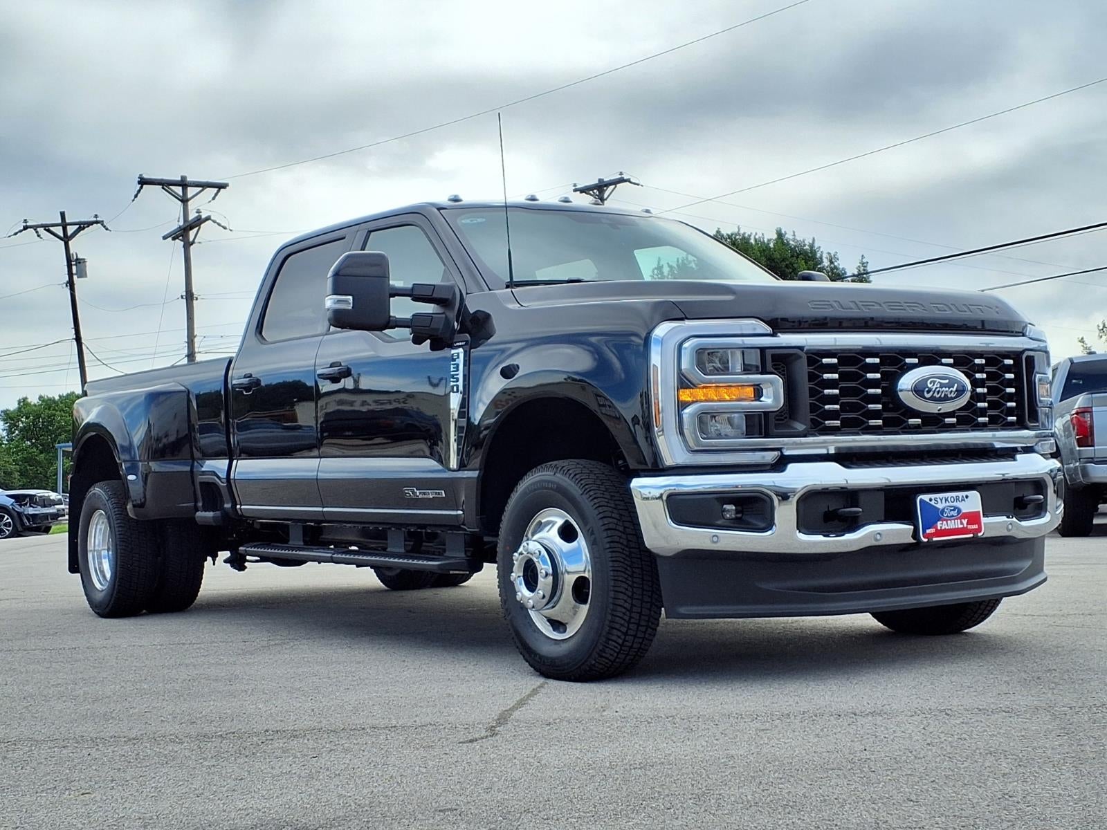 2026 Ford F-350 Super Duty Lariat