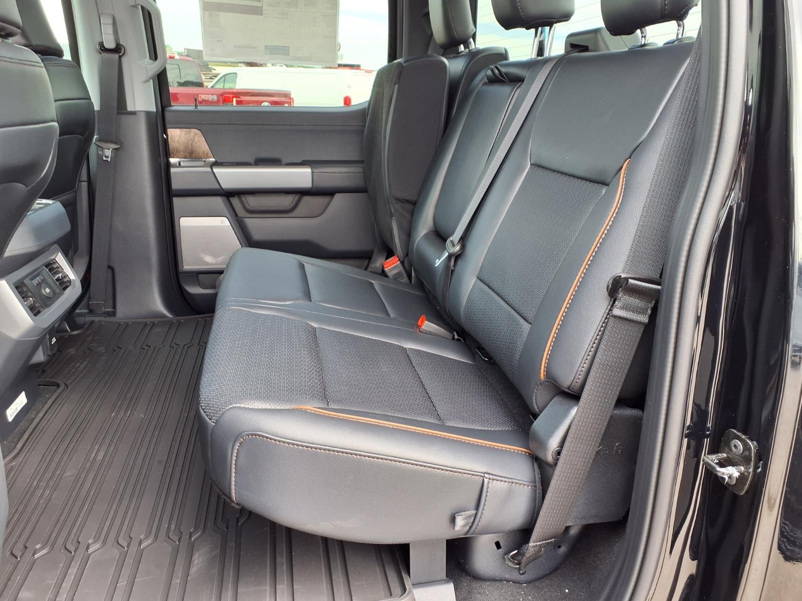 2026 Ford F-350 Super Duty Lariat