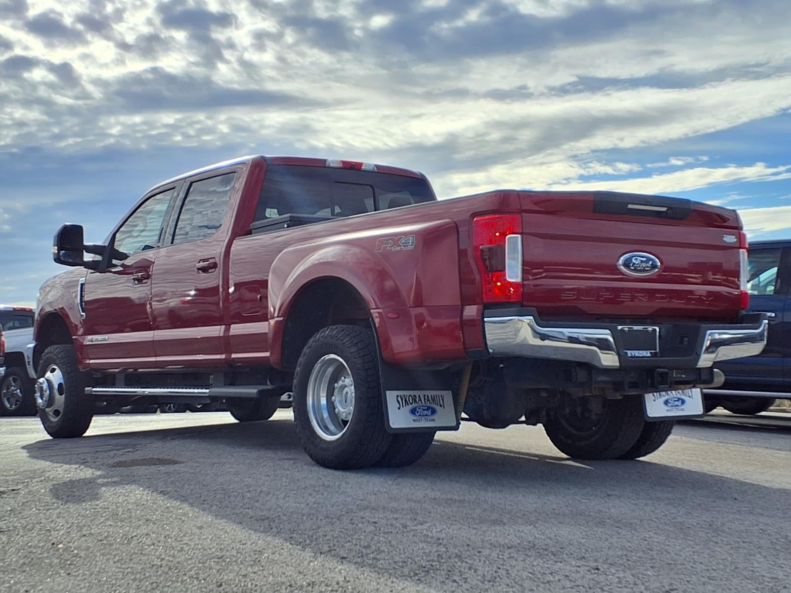 2019 Ford F-350 Super Duty Lariat