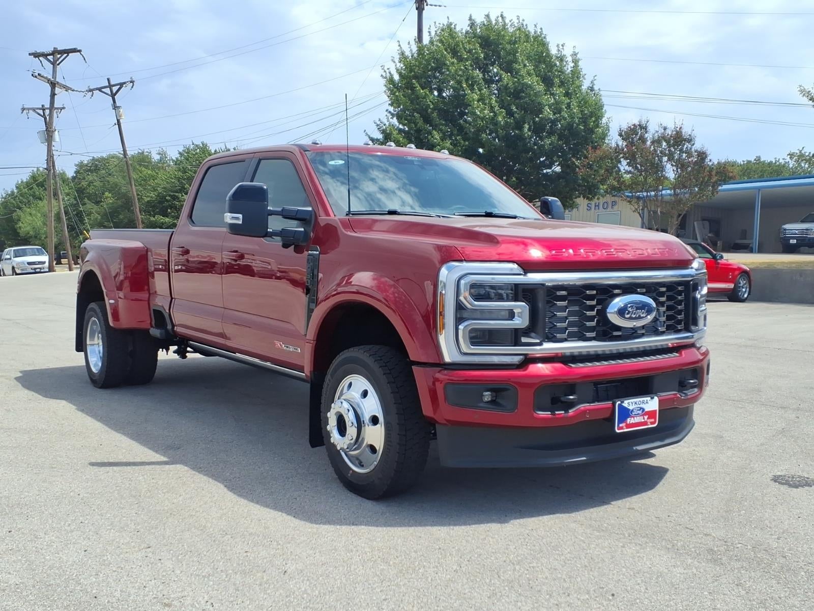 2026 Ford F-450 Super Duty Platinum