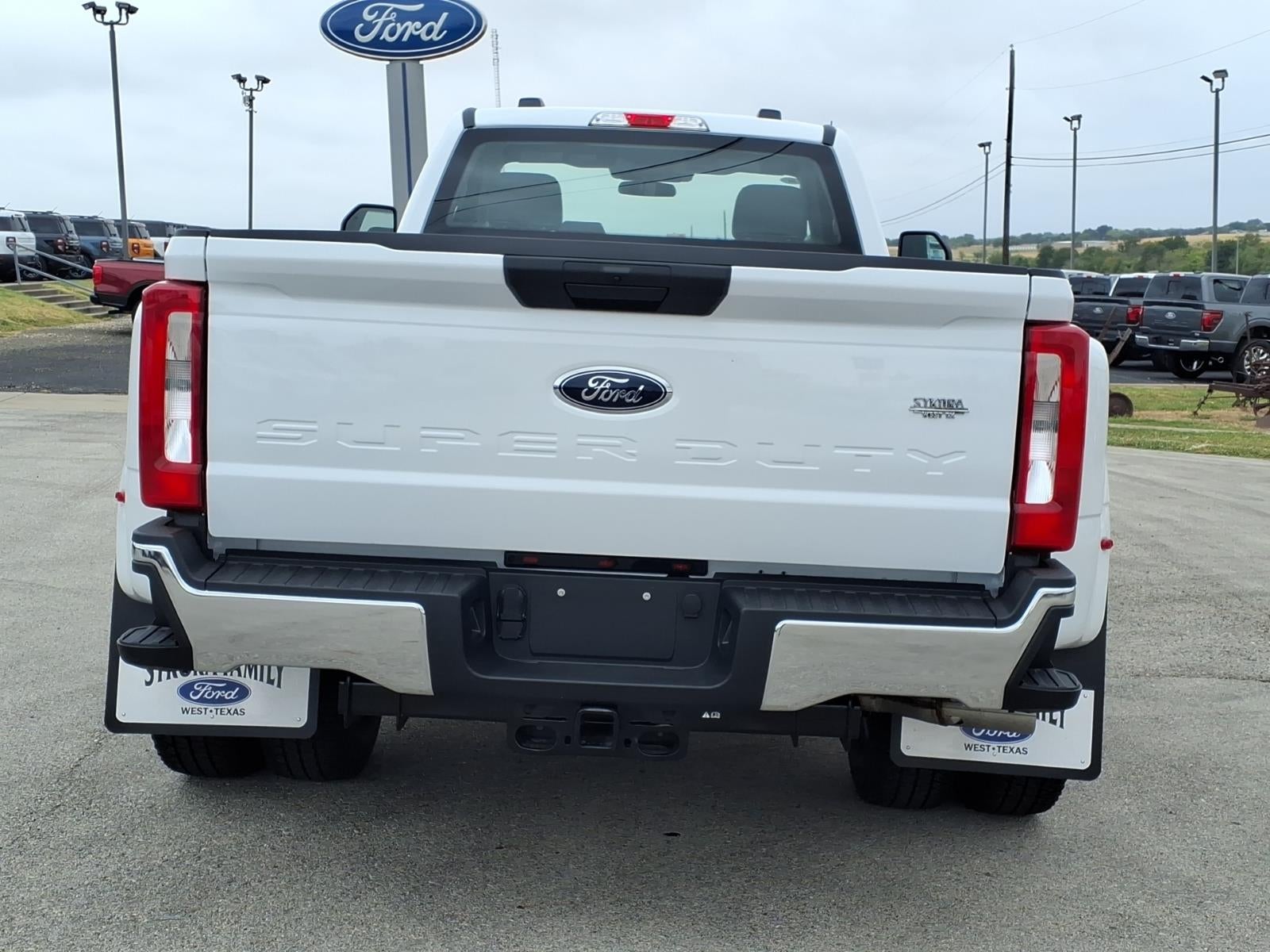 2026 Ford F-350 Super Duty XL