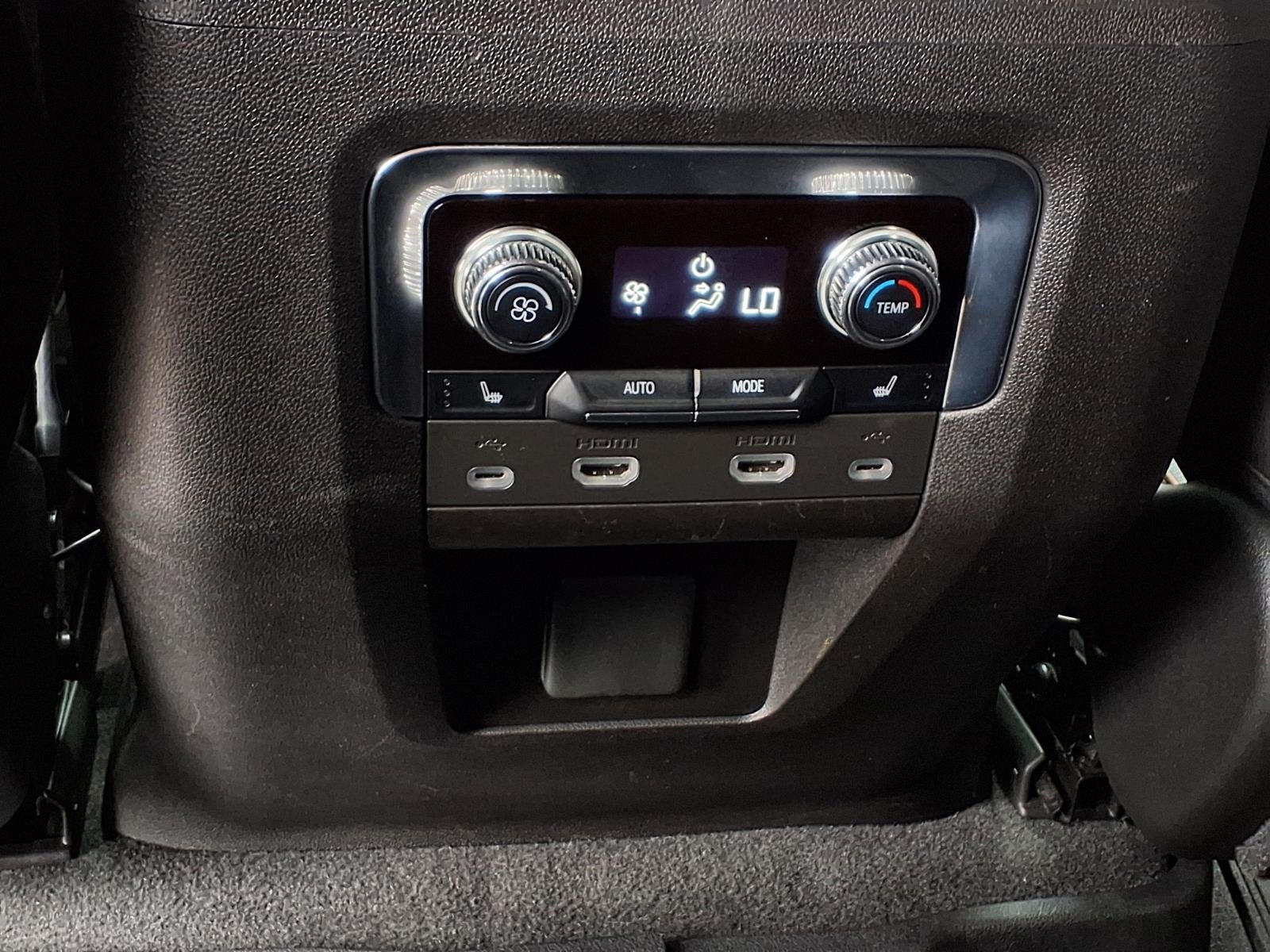 2021 GMC Yukon XL AT4