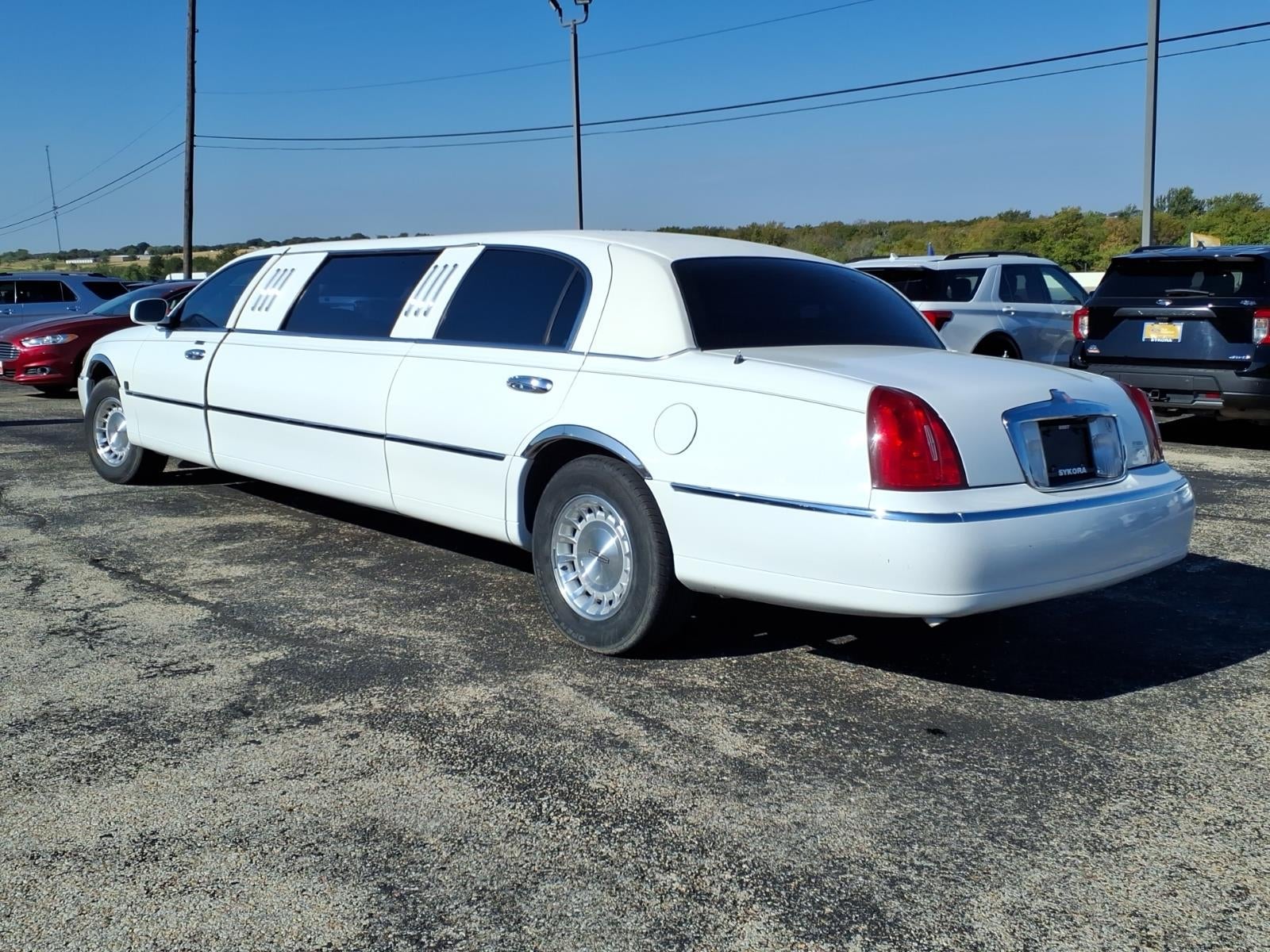 1999 Lincoln Town Car EXECUTIVE
