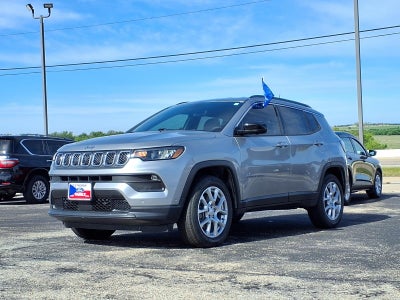 2023 Jeep Compass Latitude Lux