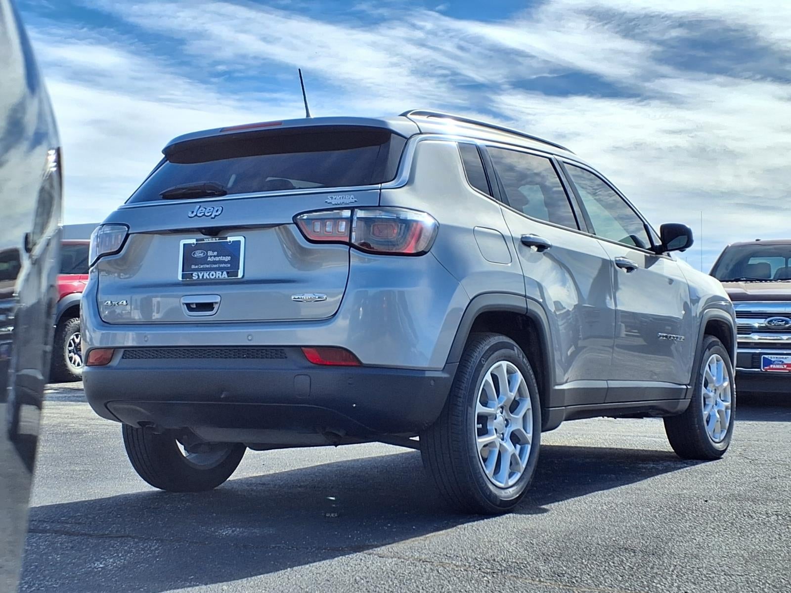 2023 Jeep Compass Latitude Lux