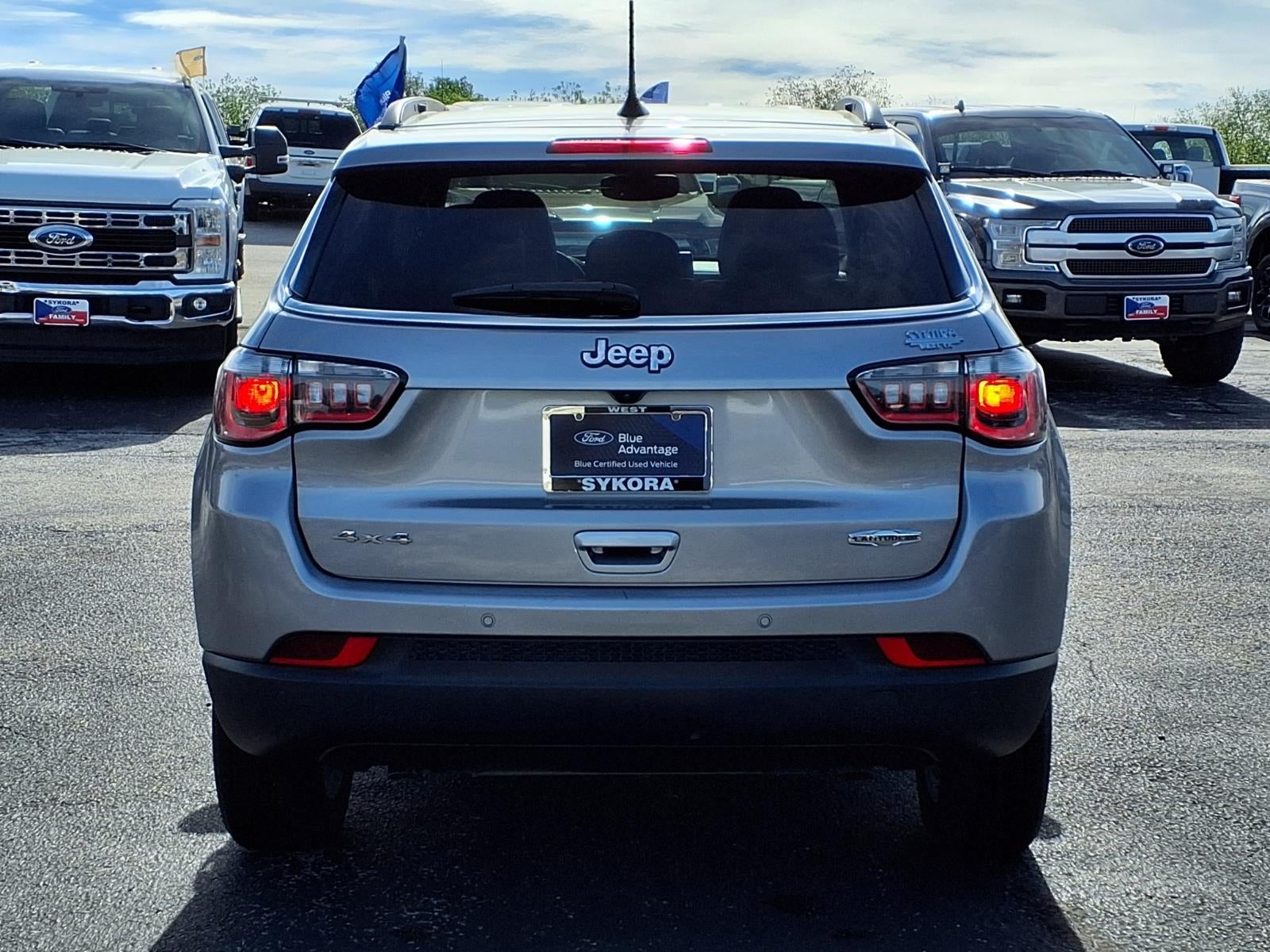 2023 Jeep Compass Latitude Lux