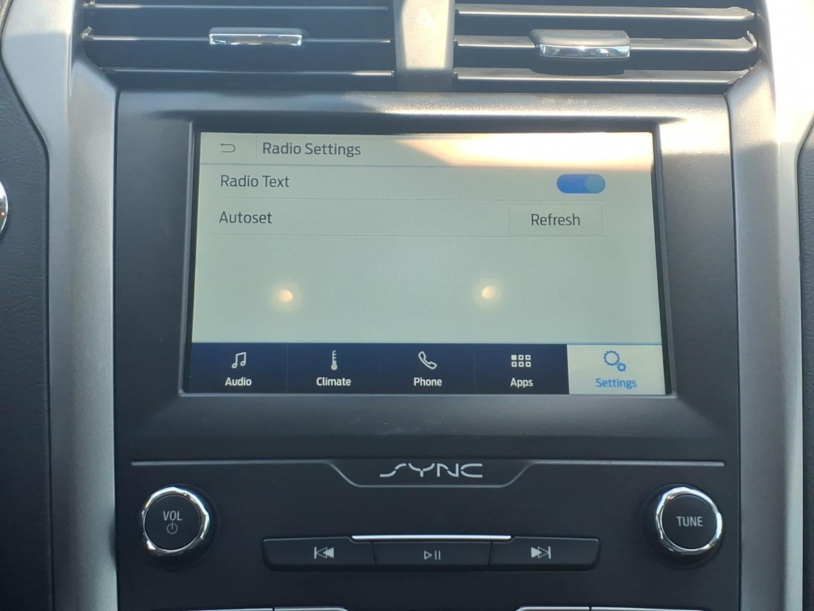 2020 Ford Fusion SE