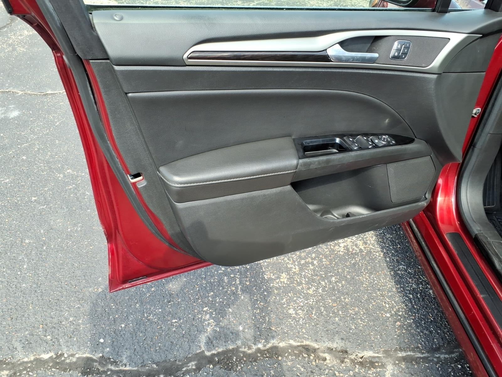 2015 Ford Fusion SE