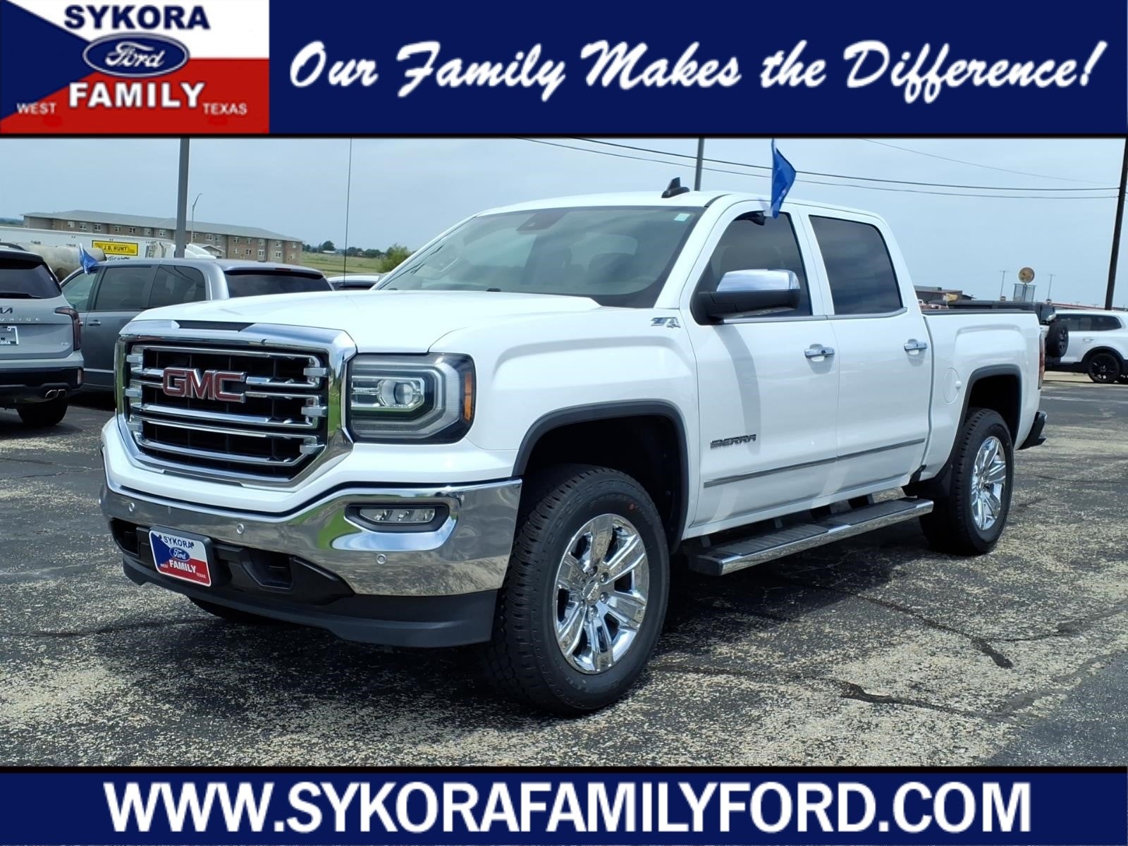 2018 GMC Sierra 4WD Crew Cab Short Box SLT's photo