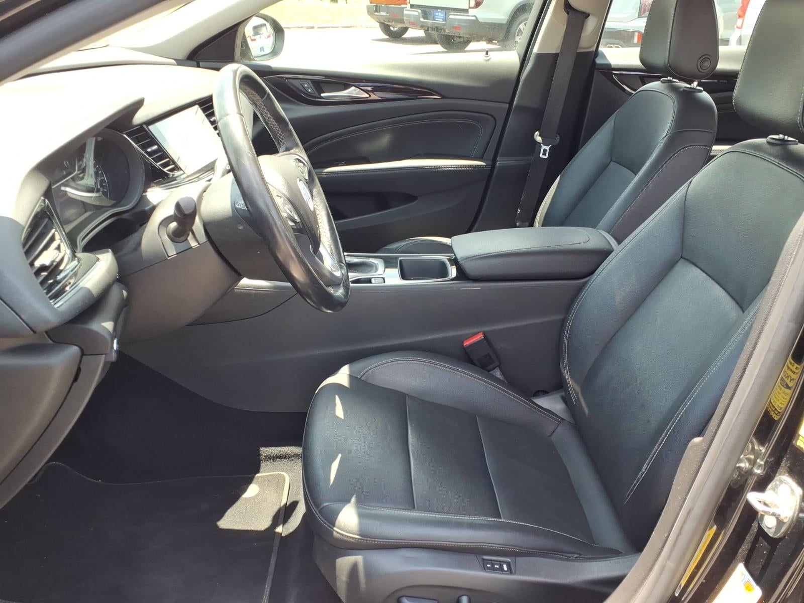 2018 Buick Regal TourX Essence