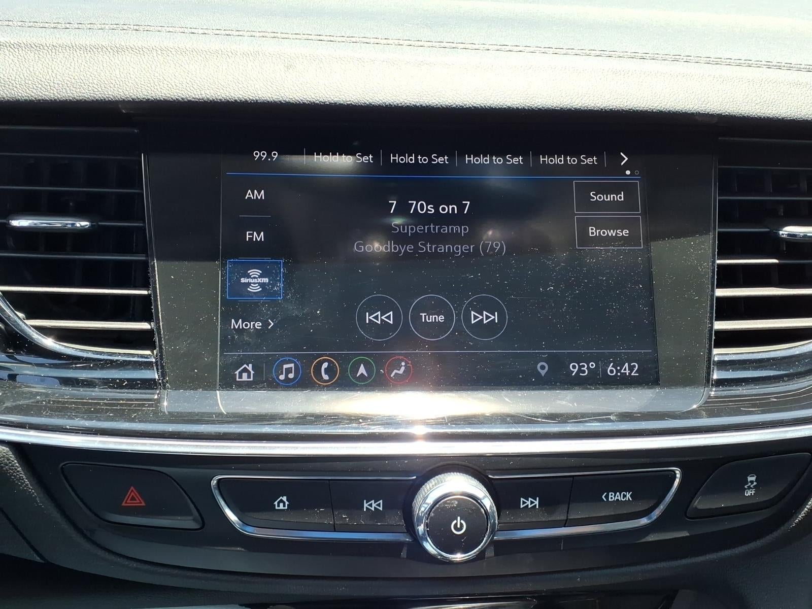 2018 Buick Regal TourX Essence