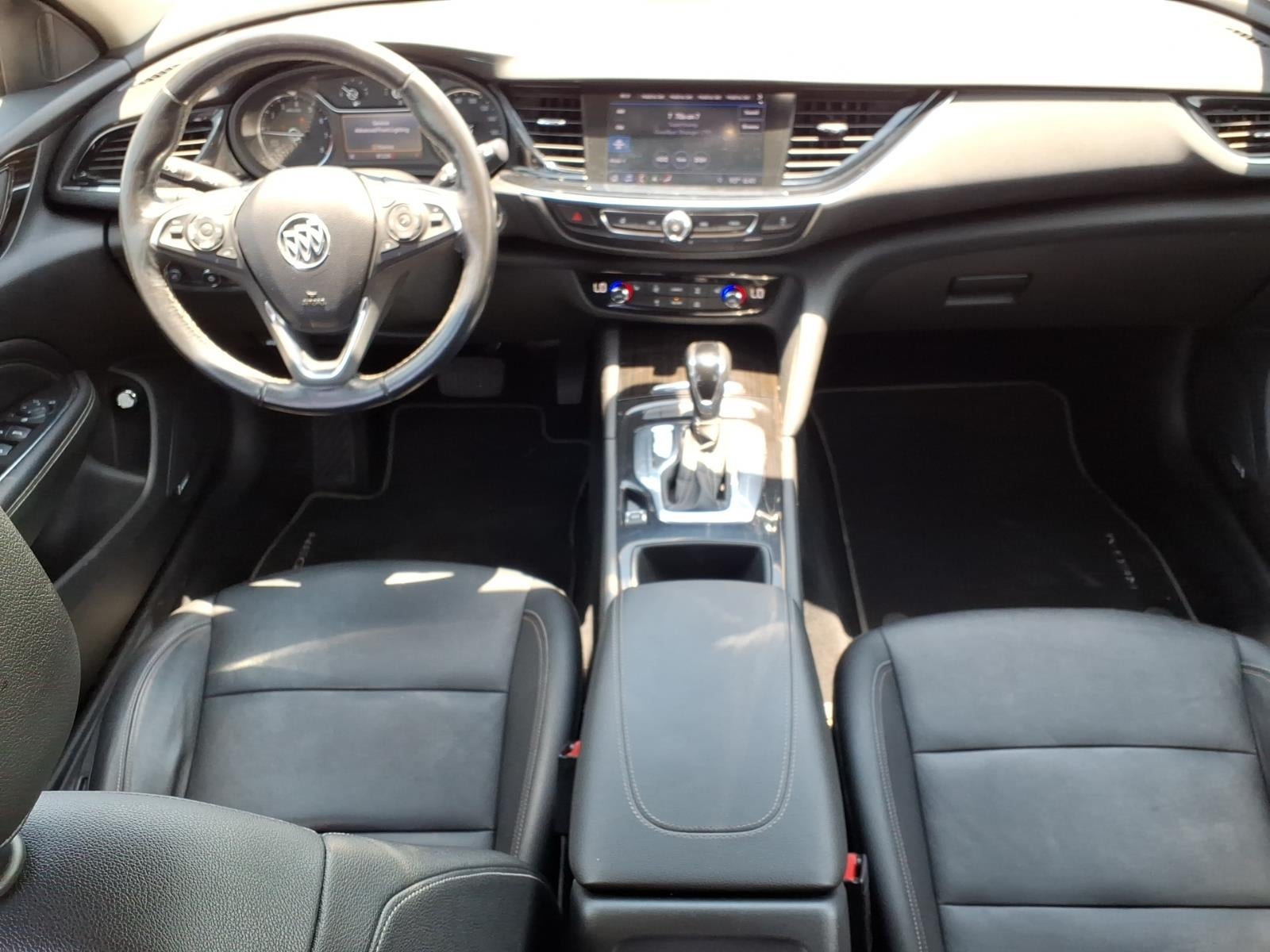 2018 Buick Regal TourX Essence